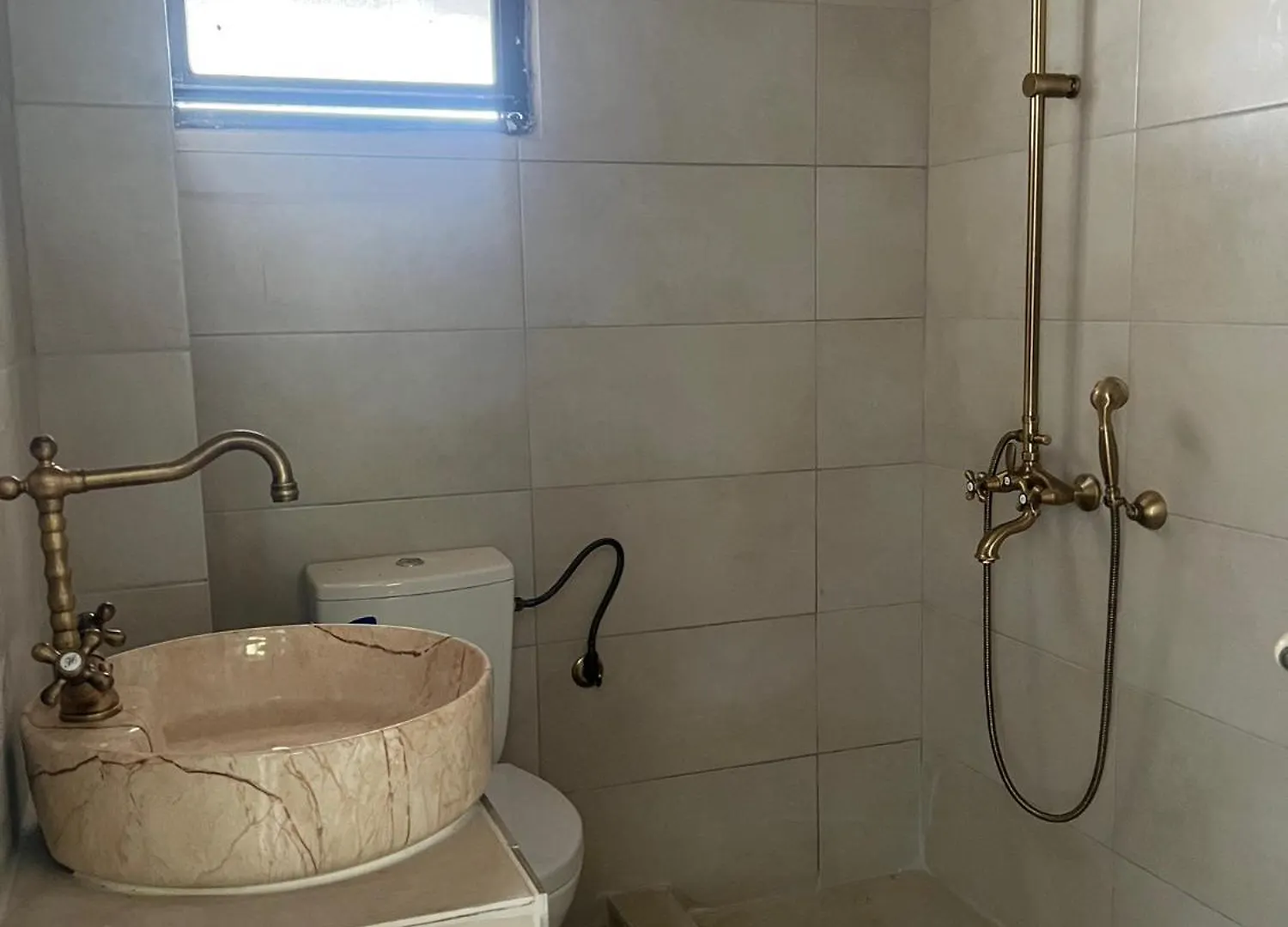 Shades Of View Apartment Poros